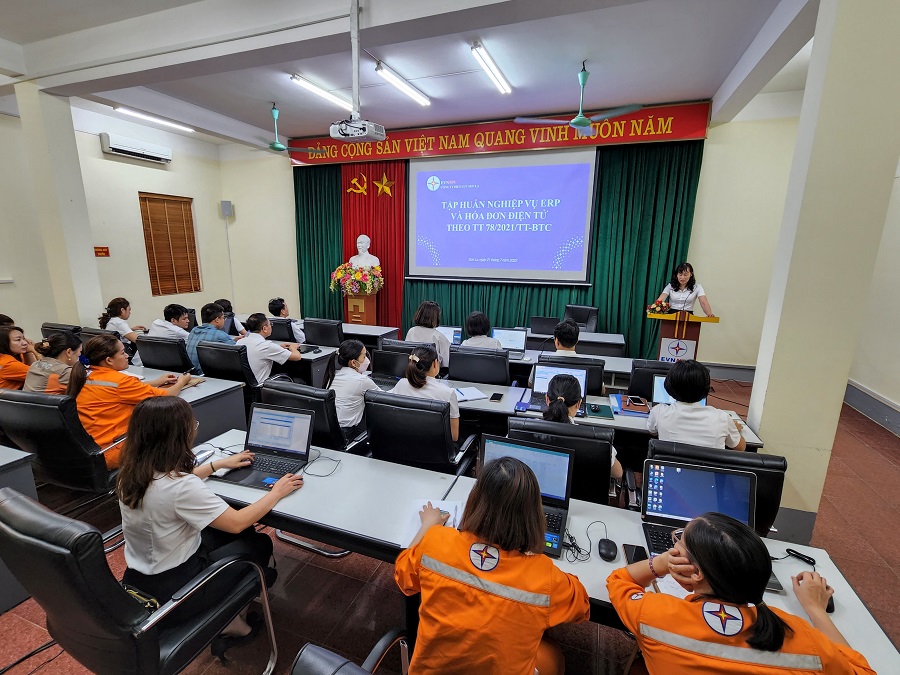 Tập huấn nghiệp vụ ERP và hóa đơn điện tử
